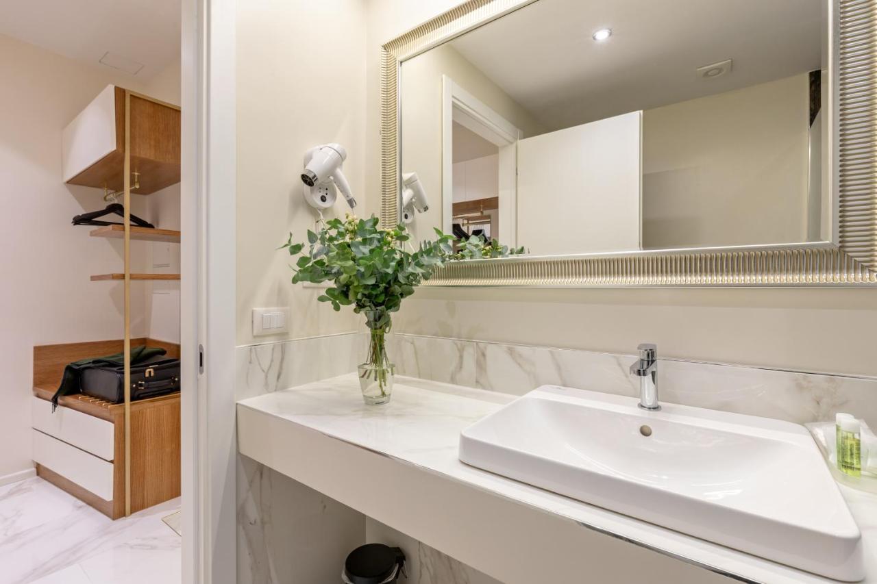 Cavour Suites Guest House Roma Dış mekan fotoğraf